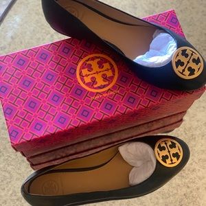 NWT Tory Burch black Napa leather benton ballet flat